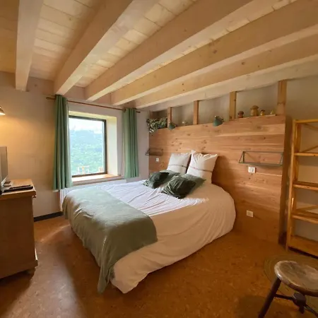 La Ferme Sous Les Hiez