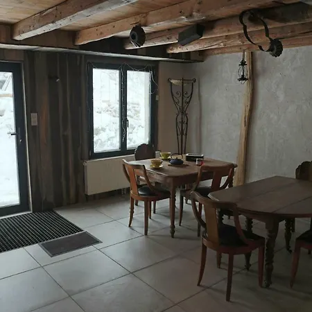 Pensión La Ferme Sous Les Hiez