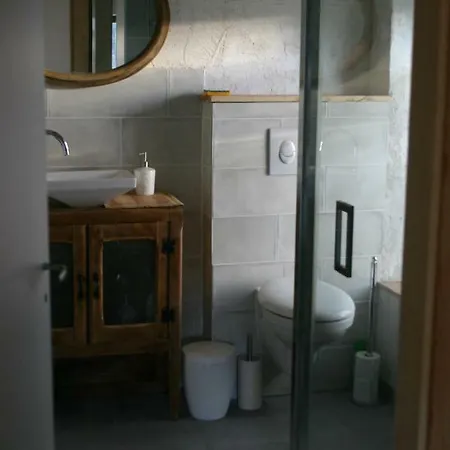 Pensión La Ferme Sous Les Hiez 3*