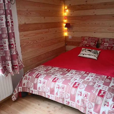 La Ferme Sous Les Hiez 3*