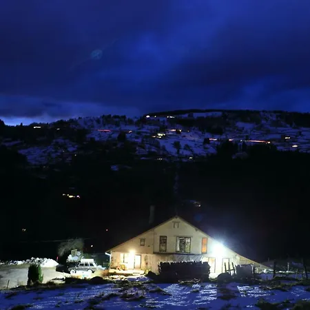 La Ferme Sous Les Hiez