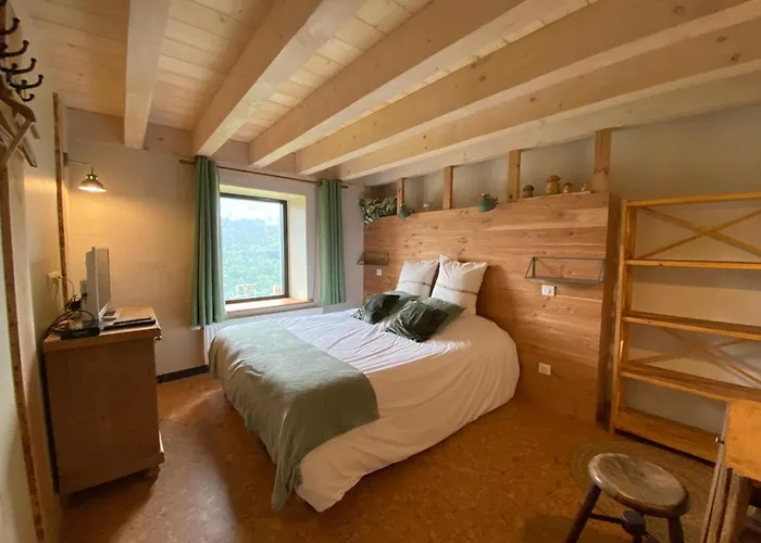 La Ferme Sous Les Hiez