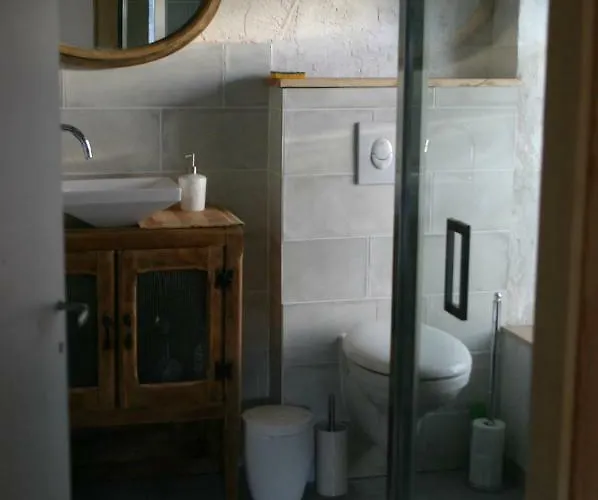 Pensionat La Ferme Sous Les Hiez 3*