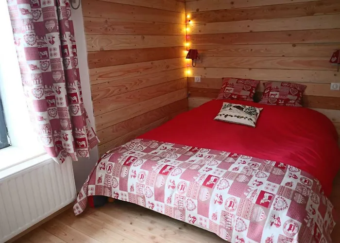 La Ferme Sous Les Hiez 3*