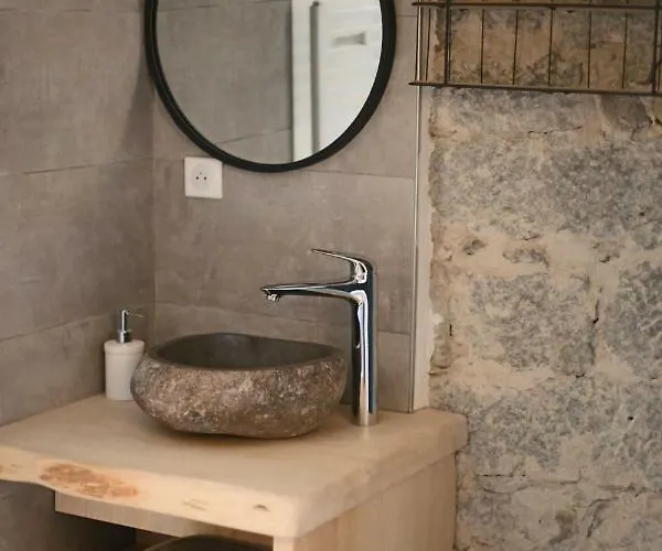 La Ferme Sous Les Hiez